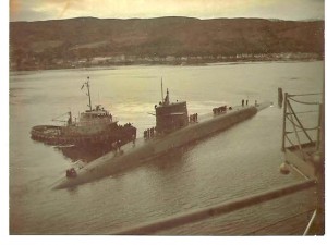 Coming Alongside USS Simon Lake AS33